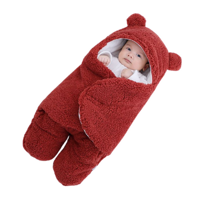 KuschelBär Babydecke – Weiche Babydecke mit niedlichen Bärenohren, ideal für Wärme und Geborgenheit unterwegs und zuhause.